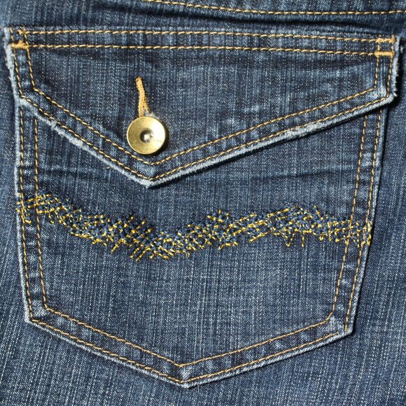 Lee Midrise Bootcut Lower at the Waist Blue Jeans, Size 10 M - Picture 6 of 13